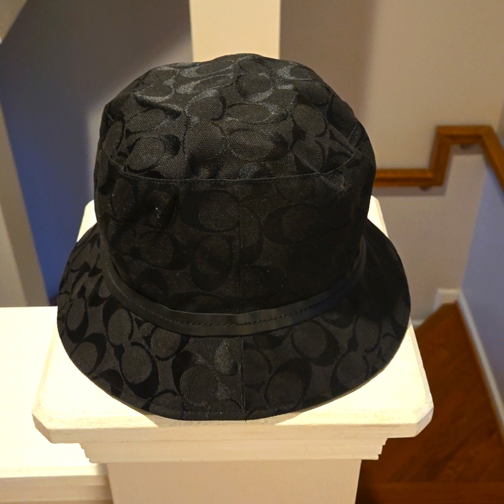 Logo Coach Bucket Hat
